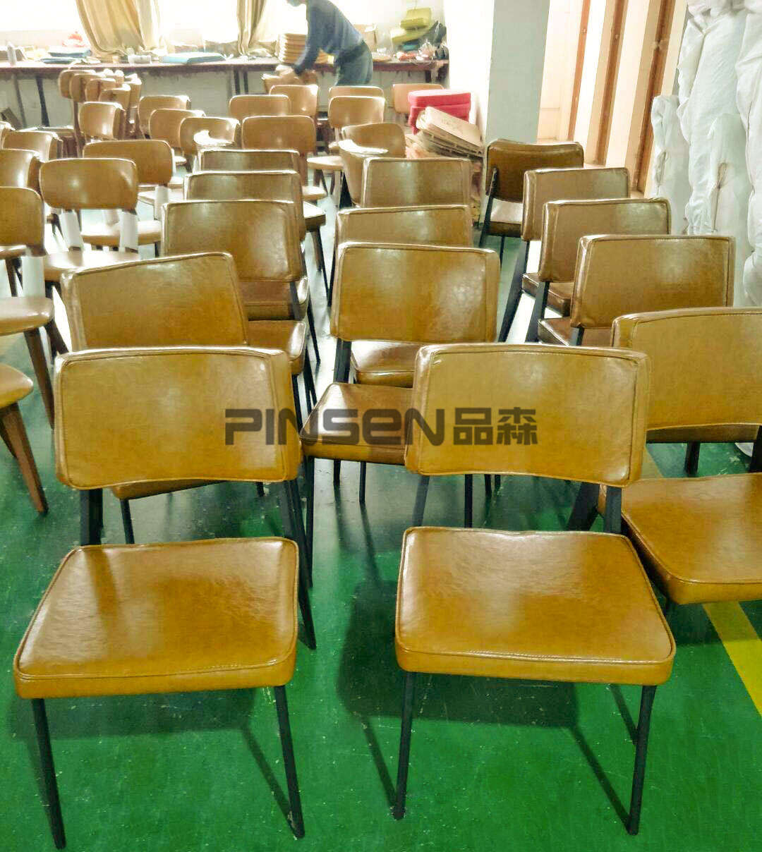 美式餐桌椅铁艺椅子深圳休闲餐椅餐饮家具定制铁艺餐椅图片