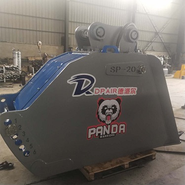 供应广西挖机磕石机石头破碎斗挖掘机配件移动式鳄式破碎斗粉碎斗