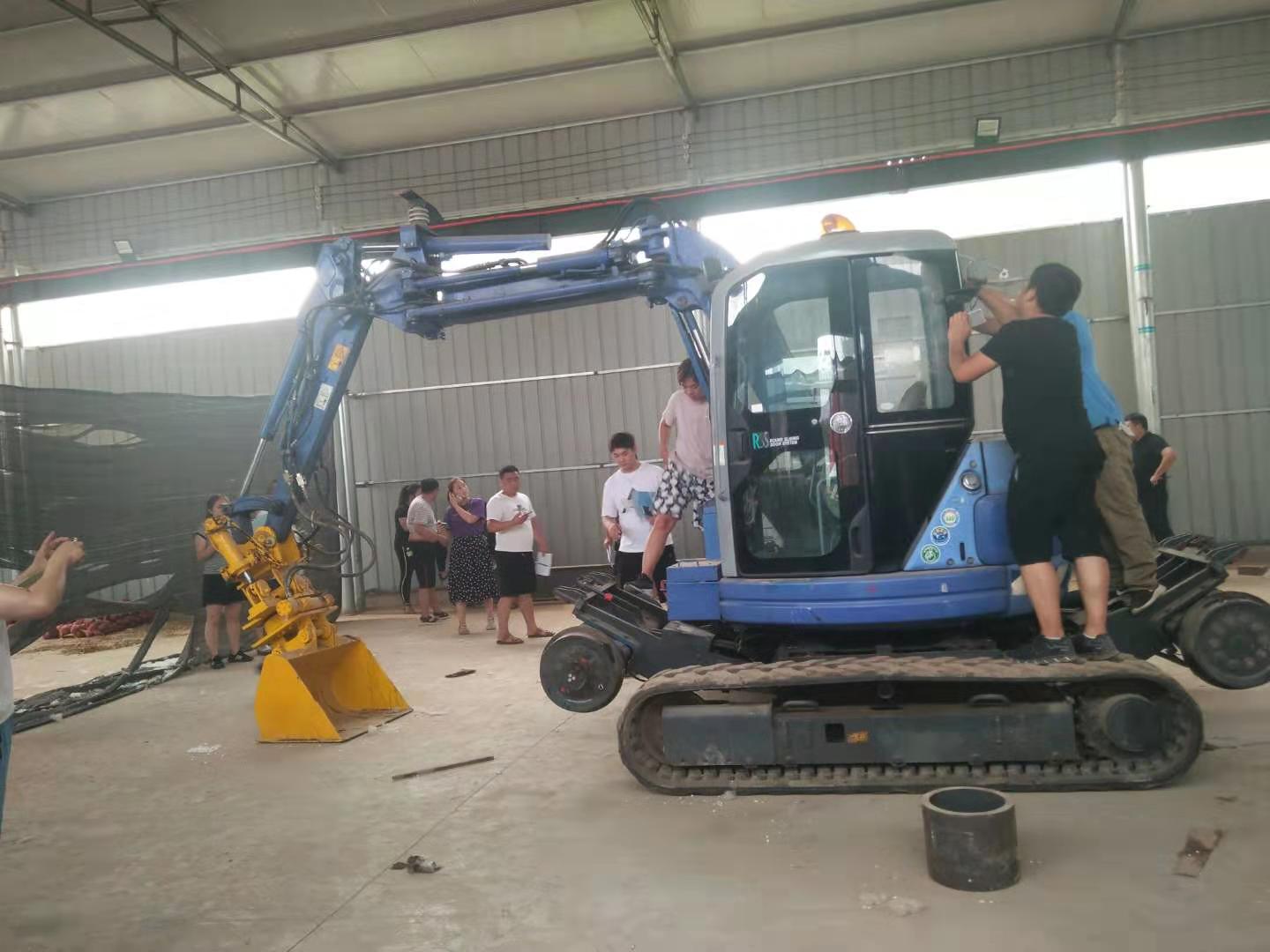 铁路绝缘轨道轮挖机改装 挖掘机轨道行走轮