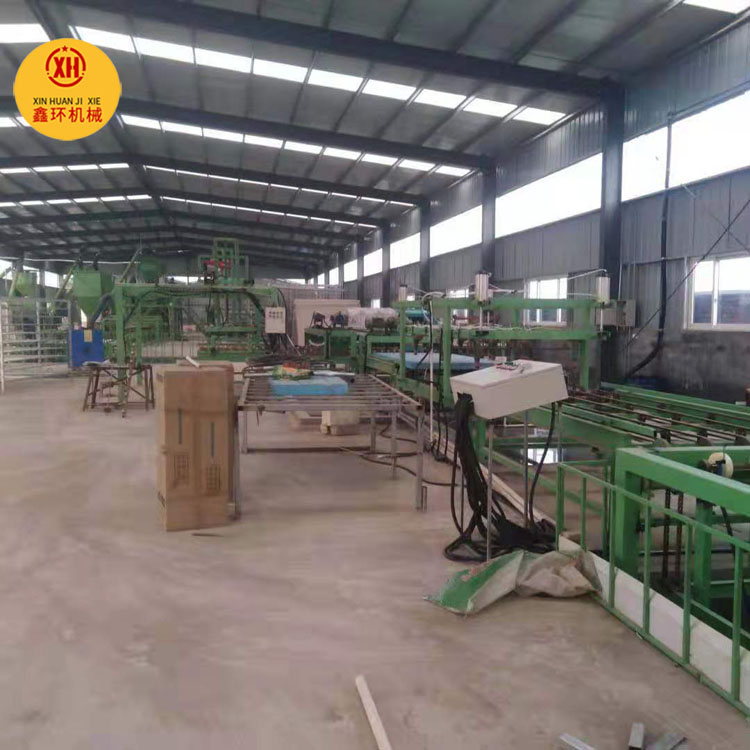 新型fs岩棉免拆一体模板设备,新品研发