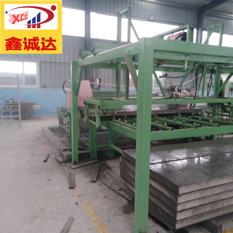 鑫诚达fs外保温内浇筑混凝土外建筑模板生产设备图片