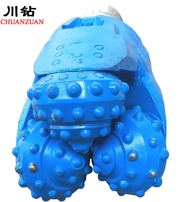 三牙轮钻头IADC637适用于花岗岩,鹅卵石等硬地层