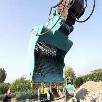 挖掘机改装属具ZS-15水平振动筛移动旋转筛10-18T筛分铲斗