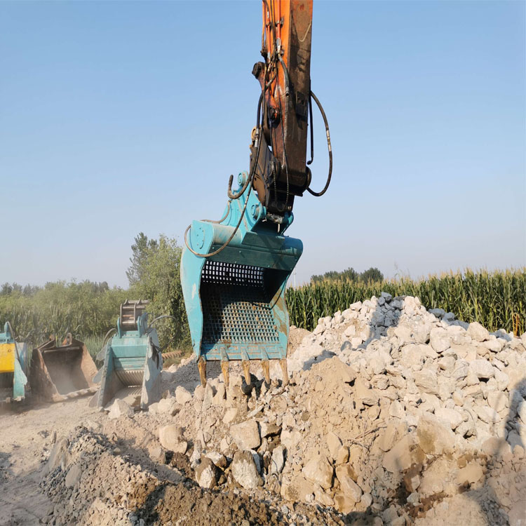 ZS-15挖机破碎筛建筑渣土筛水平震液压动筛筛分铲斗