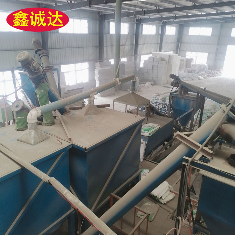 鑫诚达外墙自保温建筑模板设备 免拆外模板设备 免费提供技术