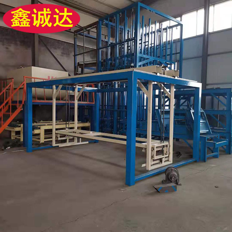鑫诚达一体复合板生产线 fs保温外模板设备 生产流程