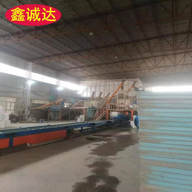鑫诚达FS保温砂浆复合设备 fs外模板机械设备 免费提供技术